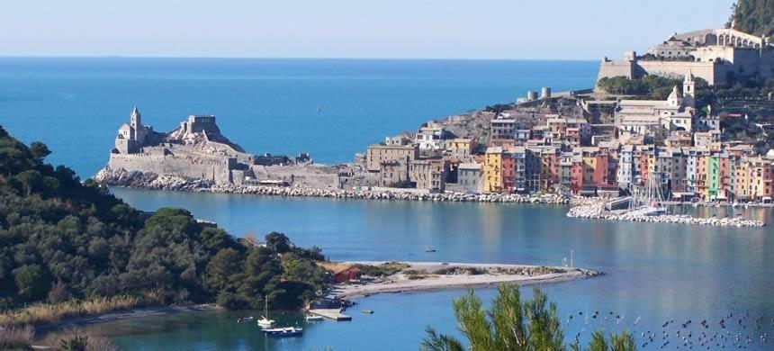 Moderno Appartamento Vista Mare, Con Parcheggio Privato Porto Venere Esterno foto