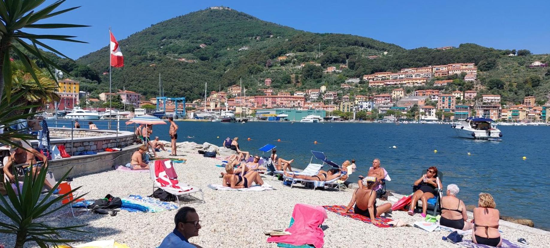 Moderno Appartamento Vista Mare, Con Parcheggio Privato Porto Venere Esterno foto